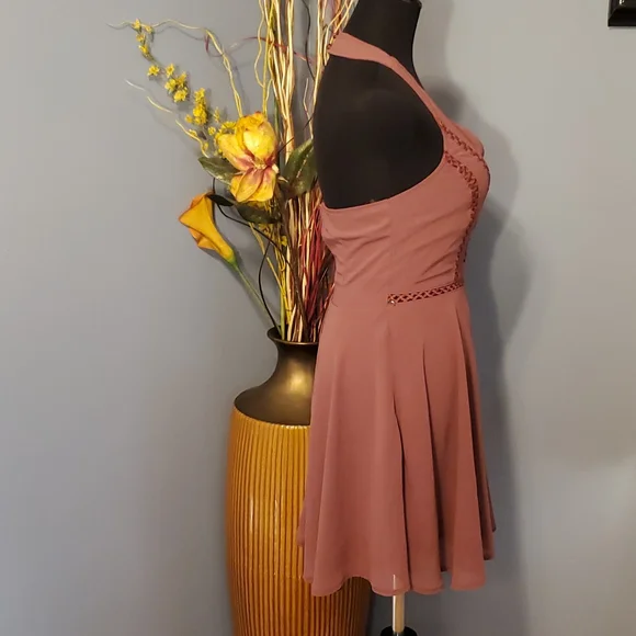 Charlotte Russe Dress Size Medium NWT - Picture 11 of 15